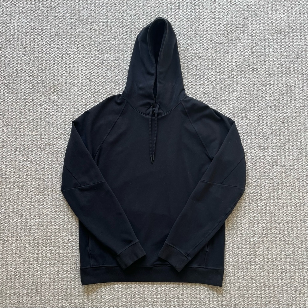 Men’s Lululemon Black Sweatshirt